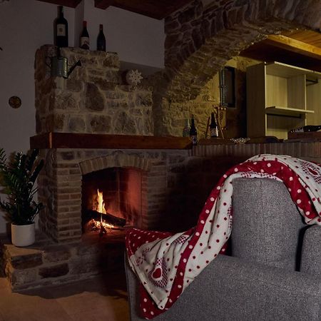 Il Cortiletto Del Borgo Bed & Breakfast Pietra Montecorvino Luaran gambar