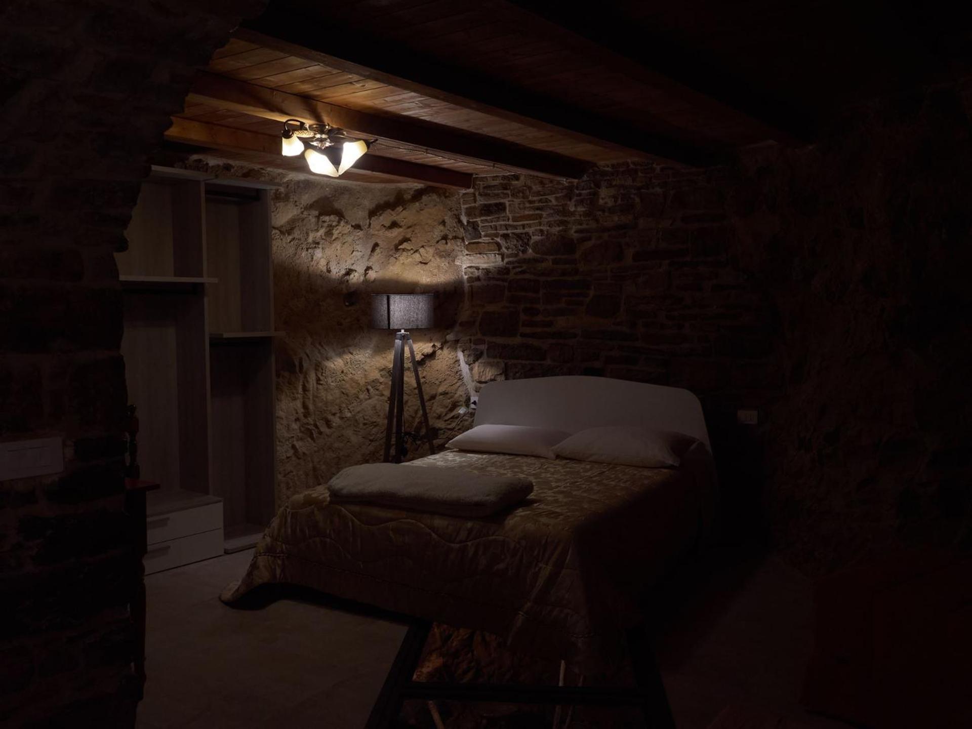 Il Cortiletto Del Borgo Bed & Breakfast Pietra Montecorvino Luaran gambar