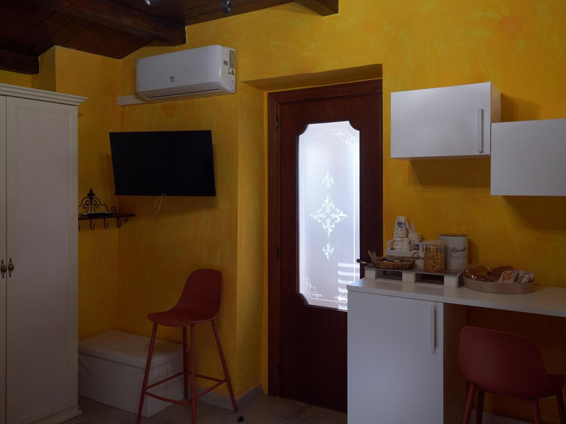 Il Cortiletto Del Borgo Bed & Breakfast Pietra Montecorvino Luaran gambar